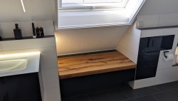 Kundenprojekt: Tischplatte aus Eiche 6 cm stark Rustikal Extrem als Sitzflächen-Fensterbank!